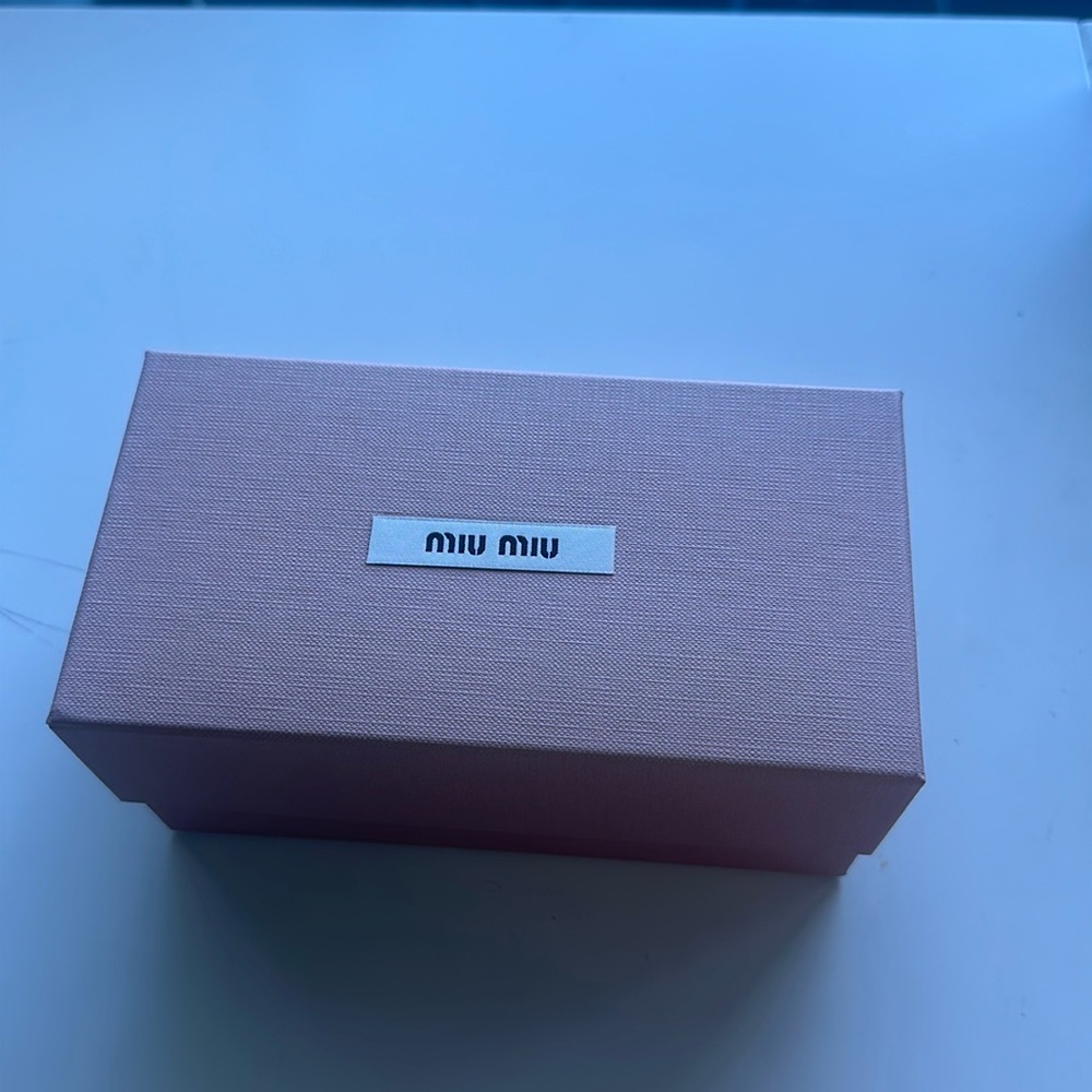 Miu miu box